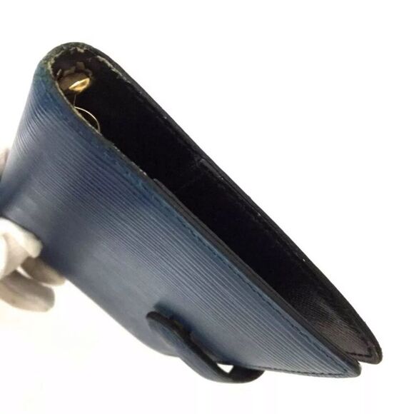 Authentic Louis Vuitton Epi Agenda Blue Notebook - Picture 5 of 12